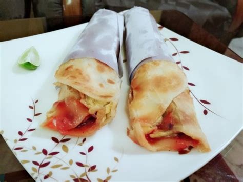 Kolkata Style Egg Roll Recipe The Masala Route