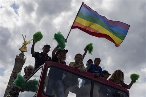 Germany Legalizes Same Sex Marriage Wsj