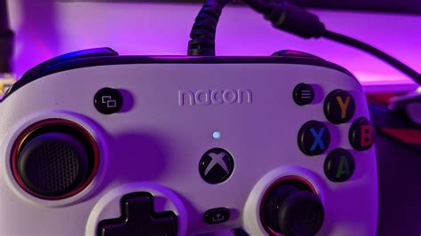 Nacon Pro Compact White Xbox Controller Review ~ Technuovo