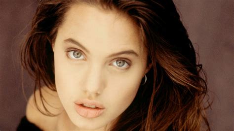 Unseen Angelina Jolie Teen Age Photos Latest Images Useeen Teen Age
