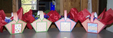 Make It Sparkly Mama Simple Easy May Day Baskets