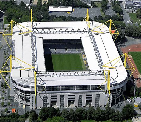 Find the perfect stadion innen stock photos and editorial news pictures from getty images. Sprengsätze am Dortmunder Stadion - Deutschland - Badische ...