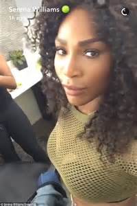 Serena Williams Shakes Her Derriere In Mesh Crop Top And Jeans In