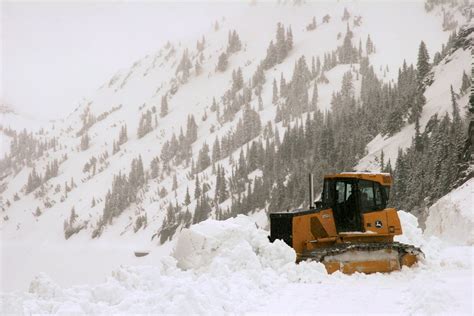 Dozer Pushing Snow Bulldozer Pushing Snow Off The Buried H