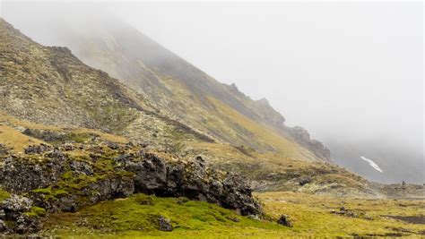 It is the peak of a submarine volcanic ridge, and JX2US Jan Mayen. From DXNews.com - Orari Daerah Bali