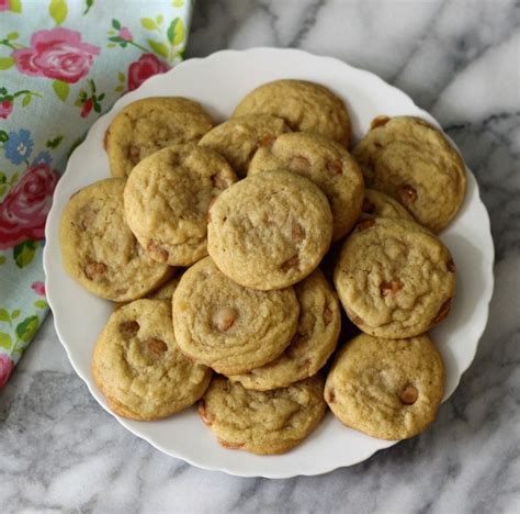By nicole rees fine cooking issue 82. kraft caramel recipes cookies