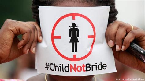 کم عمری کی شادیاں، پاکستانی قوانین کیا کہتے ہیں؟ Urdu News اردو نیوز