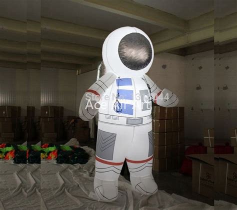2021 35m H Giant Inflatable Astronautspace Man With Spacesuit Balloon