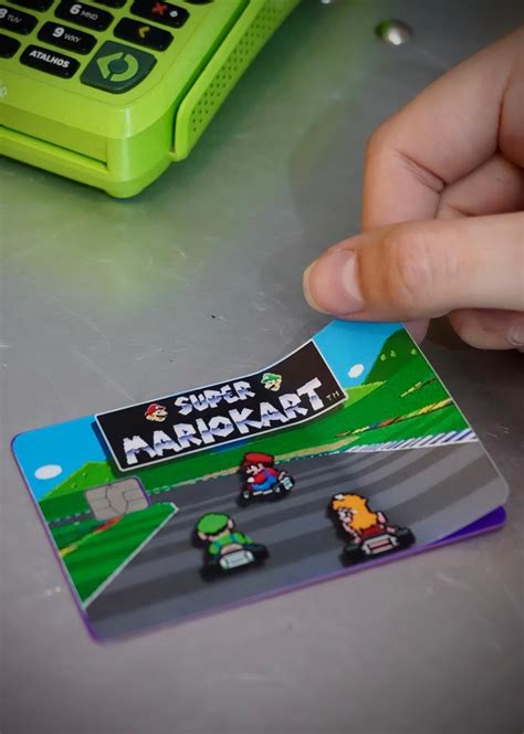 Película Adesiva Geek Cartão De Crédito E Débito Super Mario Kart Super
