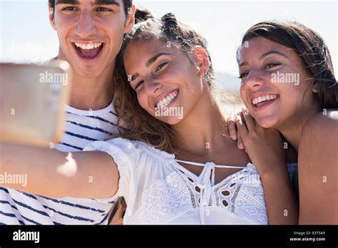 Selfies Cameras Hi Res Stock Photography And Images Alamy