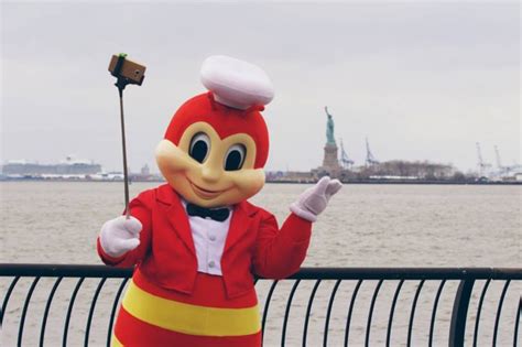 Jollibee Opens In Manhattan Giving Filipinos Taste Of Home Abs Cbn News