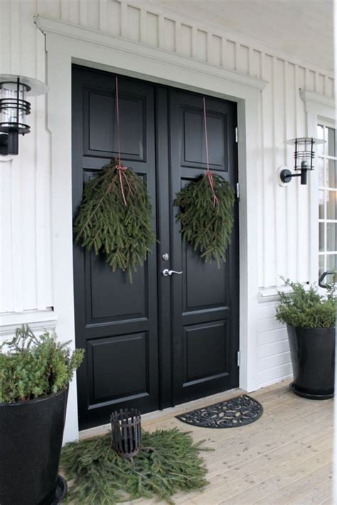 25 Fabulous Farmhouse Front Door Design And Decor Ideas