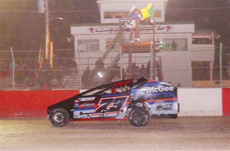 Chaffee Flexes Muscle With First Devils Bowl Win In Five Years The