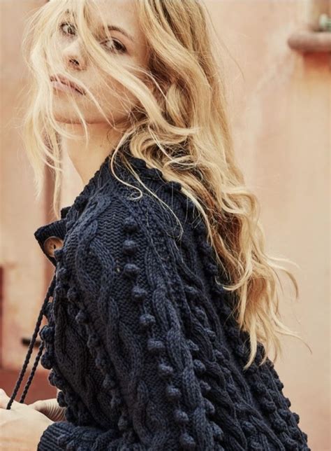 Pin By Ktoomey16 On Sweater Envy In 2020 Hair Styles