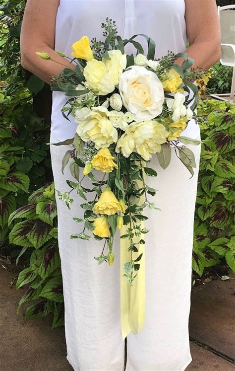 Soft Yellow And Cream Cascading Bridal Bouquet Silk Cascading Etsy