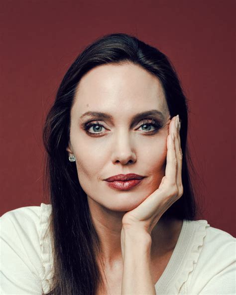 Apa Pendapat Anda Mengenai Film Yang Dibintangi Angelina Jolie Movie Dictio Community