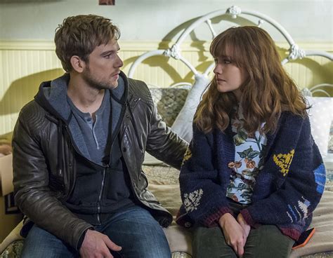 Bates Motel Max Thieriot Olivia Cooke 900700 Rotten Tomatoes