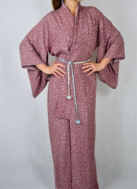 Japanese Vintage Kimono Robe In Silk With Cute Flower Pattern Including Hand Braided Belt