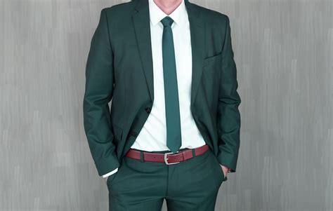 The Dark Green Suit The Most Flexible Suit Color How To Wear A Man