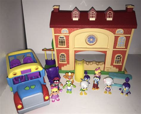 Disney Muppet Babies School Play House School Bus Toy Set With Extra