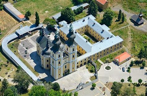 Templomok, Kolostorok Magyarországon ... | House styles, Mansions, Hungary