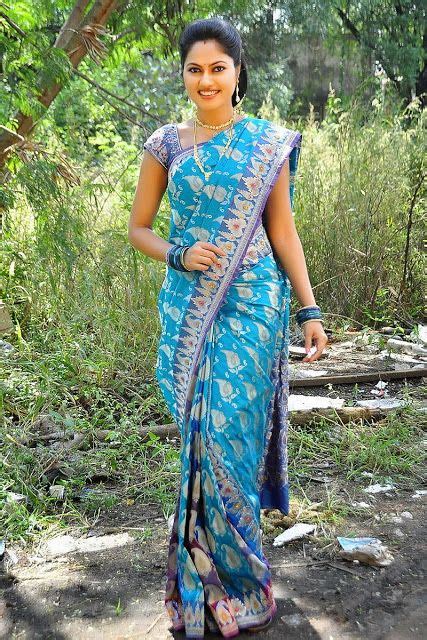 Cute South Indian Actress Suhashini In Blue Saree Latest Photo Shoot