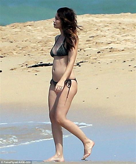 Jessica Biel Flaunts Yoga Toned Figure In Skimpy String Bikini While On