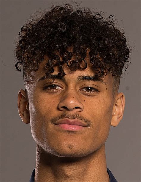 Fábio vieira, 20, from portugal fc porto, since 2019 right midfield market value: Gonçalo Borges - Player profile | Transfermarkt