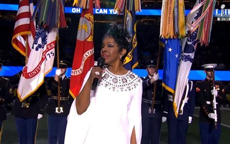 Super Bowl 2019 Gladys Knight Applauded For Stunning Rendition Of