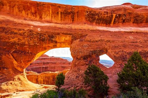 Partition Arch In Arches National Park Stock Photo Image Of Travel