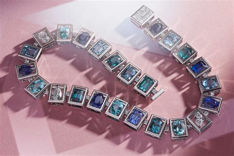 Travelling Showcase Tiffany Jewel Box Displays 60 High Jewellery