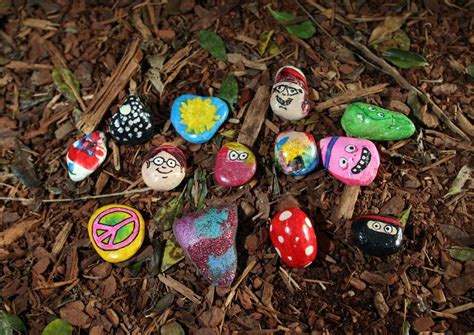 Rock Painting Treasure Hunts Taking Over Bendigos Playgrounds And