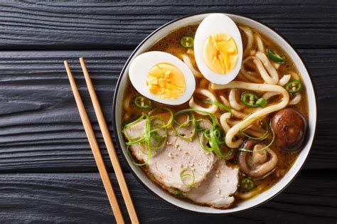 Ramen, ramen quand tu nous tiens ! Pâtes japonaises : udon, soba et râmen | Udon, Udon ...