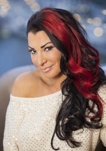 Chicagos Own Lisa Marie Varon Prepares For Impact Wrestling Show And