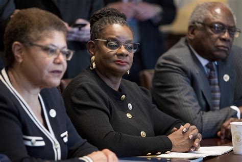 Us Rep Gwen Moore Unsure Of End Game For Government Shutdown Wpr