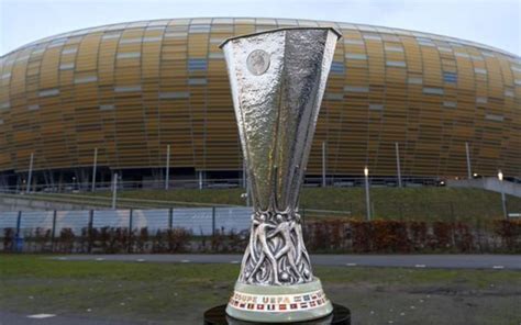 Catch all the europa league live scores, transfer news, reviews player ratings as unai emery edges red devils to historic triumph with yellow submarine | uefa europa league final 2021. Dove vedere Villarreal-Manchester United finale Europa League