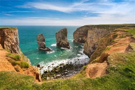 15 Best Things To See And Do In Wales Dailyhawker Uk
