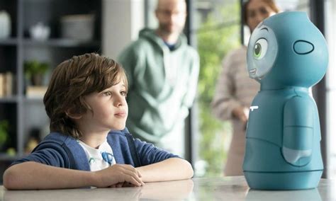 Meet Moxie A New 1500 Robot That Will Teach Your Kids