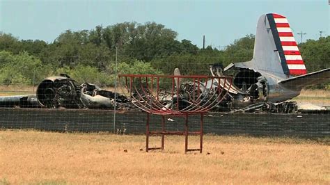 Passengers Survive Wwii Era Plane Crash Cnn Video