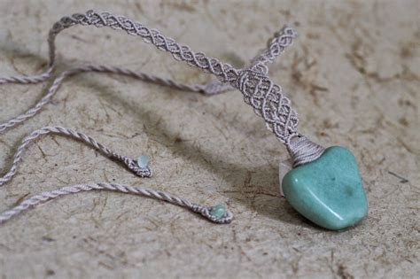 diva de brechó inspiração artesanatos de macramê macrame necklace pendant necklace crochet