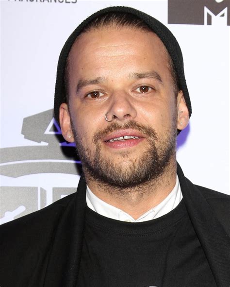 Apr 30, 2013 · michał piróg! Michał Piróg dla "Wprost": Nie lubię ukrytych gejów