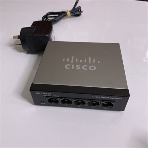 Cisco 5 Port Gigabit Desktop Switch Sg100d 05 V2 Retro Unit