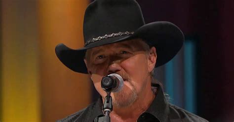 Trace Adkins Performs ‘better Off On Today