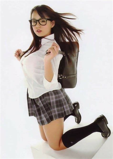 Ai Shinozaki Gravure Idol Japan Girl Bikini Models School Girl Asian Beauty Skater Skirt