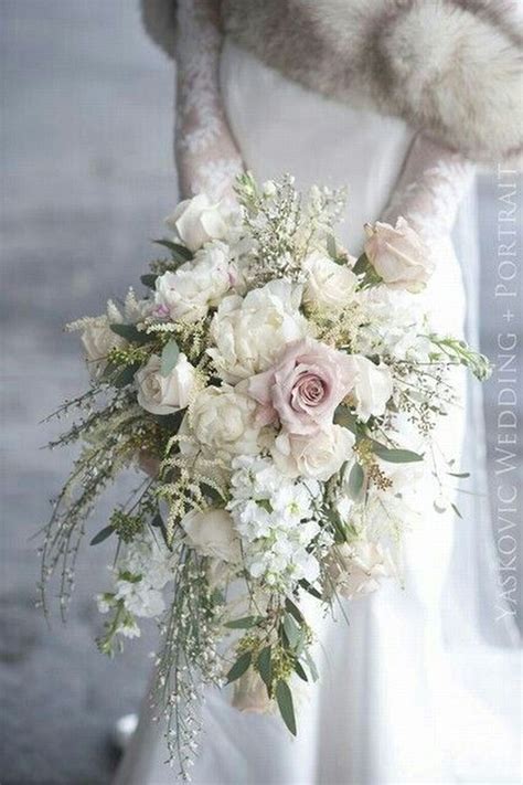 35 Casual Winter White Bouquet Ideas Small Wedding Bouquets Flower