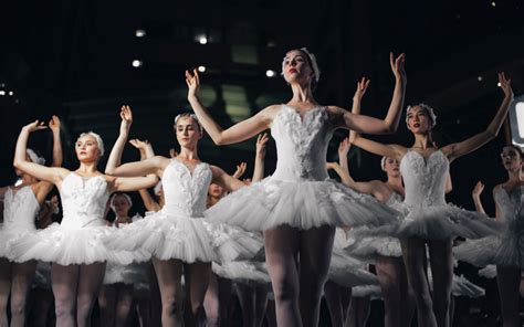 ¿qué Vestuario Lleva Una Bailarina De Ballet Clásico