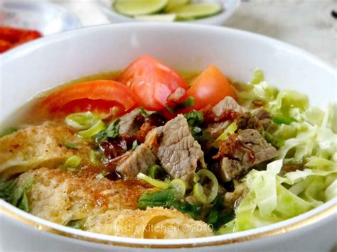 Soto lamongan adalah makanan khas jawa timur yang bisa ditemukan dengan mudah di berbagai daerah. Soto Mie Khas Bogor | Wisata Kuliner