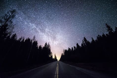 Finnish Photographer Captures The Most Otherworldly Night Pictures You