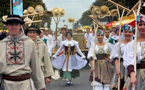 Traditional Belgium Costumes Gettyimages Com Traditional Dresses Belgian Clothing