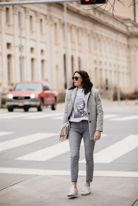 what to wear with a grey blazer the gray details